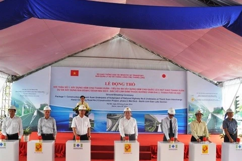 La cérémonie de lancement de la construction du tunnel de Thanh Xuan (Source: VNA)